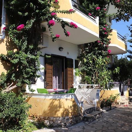 Flower Garden Villa Ksamil Exterior photo