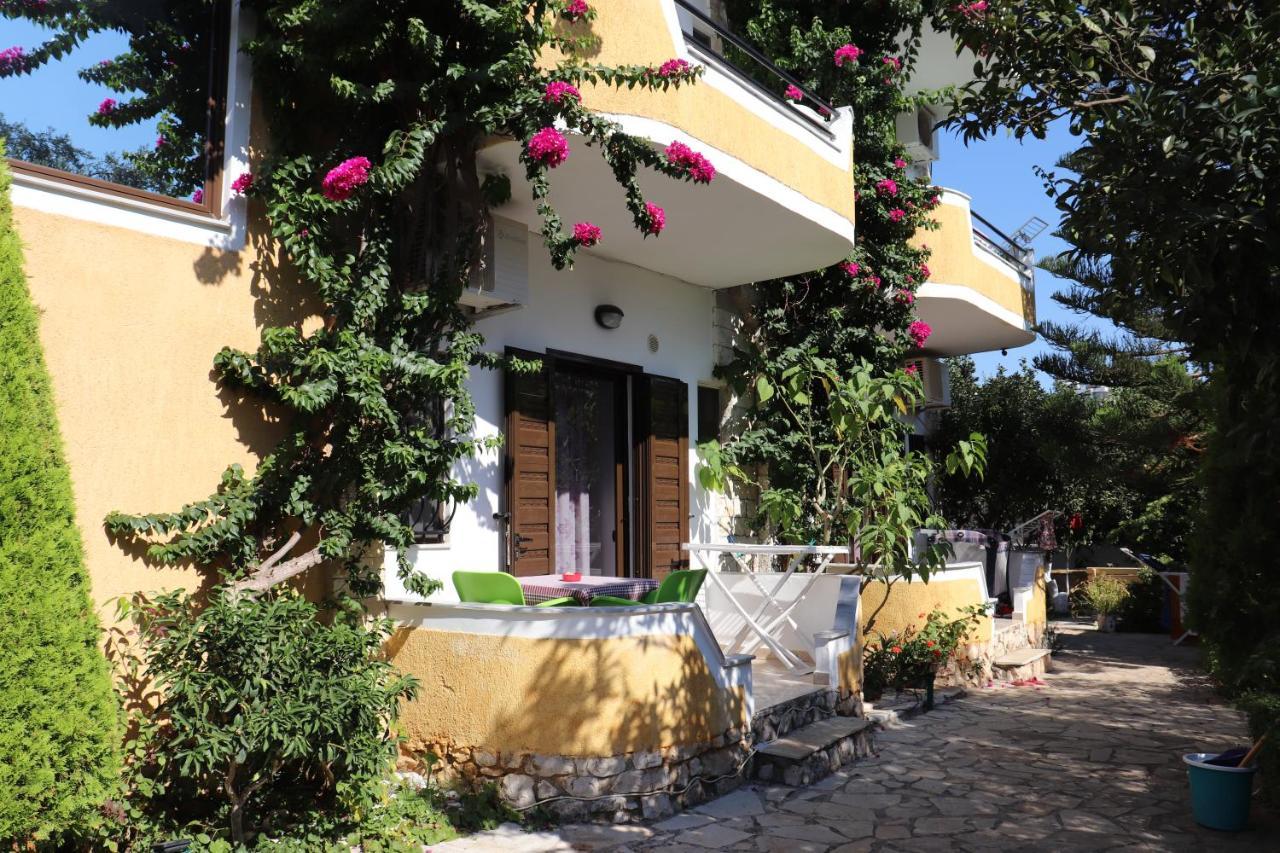 Flower Garden Villa Ksamil Exterior photo
