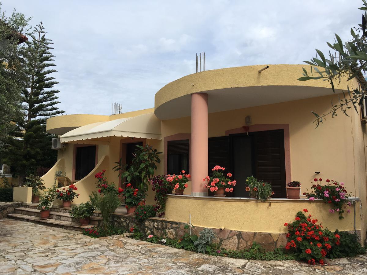Flower Garden Villa Ksamil Exterior photo